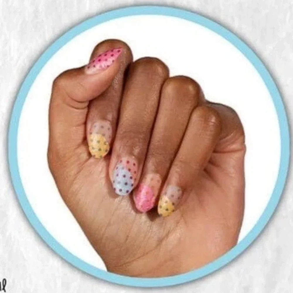 *Exclusive* Color Street: Mellow Yellow | Pale Pastel Curved French Tips Spring